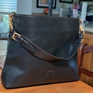 DOONEY & BOURKE FLORENTINE EXTRA LARGE COURTNEY SAK - BLACK